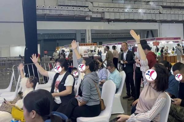 以专业铸标杆,以温度护安康|美年健康华南大区海口公司成功亮相2025海南
