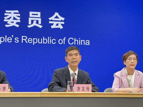 冬季进补有讲究专家提醒:膏方非万能三类人群不宜服用