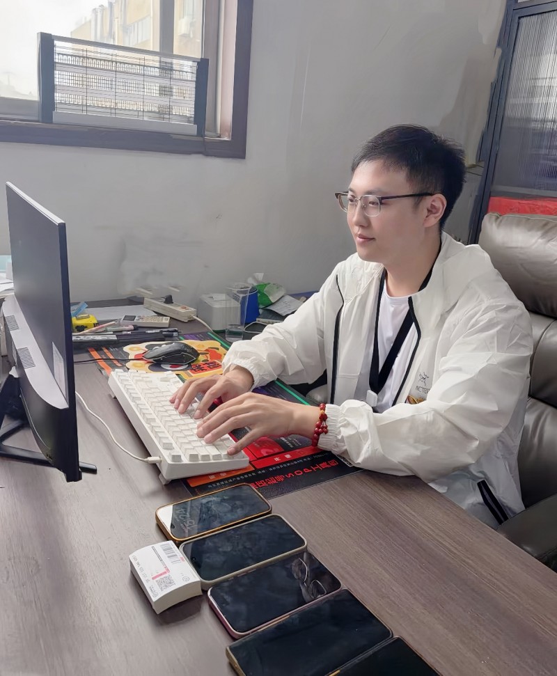 小白菜奢侈品：从非遗手艺到循环新奢的破局之路