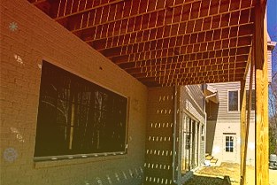 成飞集成:控股股东航空工业集团累计减持358.67万股高级工程师